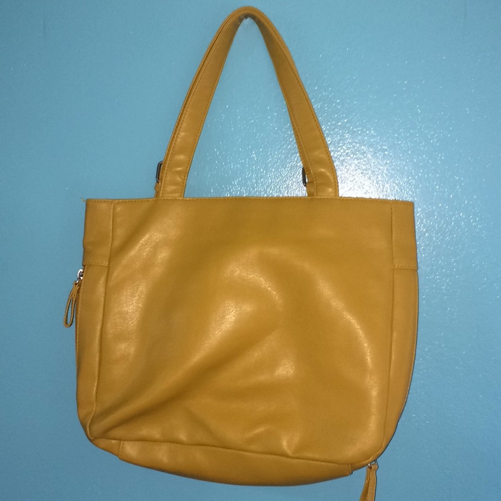 Yellow Purse - Picture 2 of 4